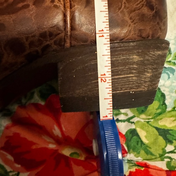 Cavender's Embroidered Western Brown Heeled Boots Size 8 EUC - Picture 10 of 15